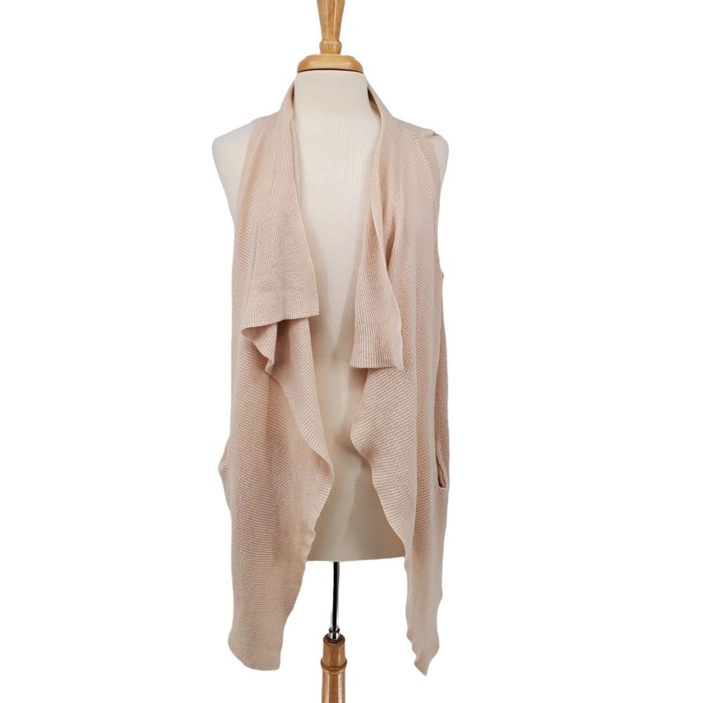 Maurices Womens Ivory Sleeveless Open Front Knit Cardigan Sz M Waterfall Pockets